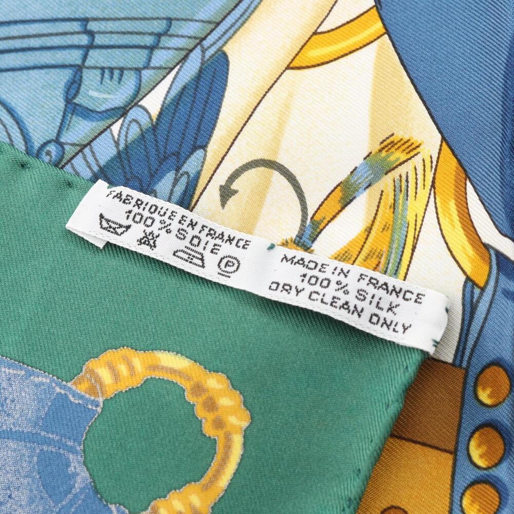 HERMES Green Silk Scarf - Picture 3 of 7